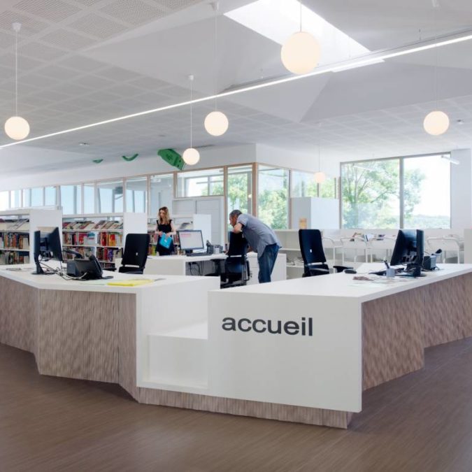 Bureaux / guichets Saint-Louis 8