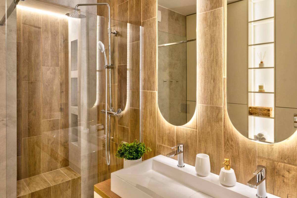 Comment personnaliser un meuble de salle de bain sur mesure avec des accessoires modernes ? Saint-Louis 1